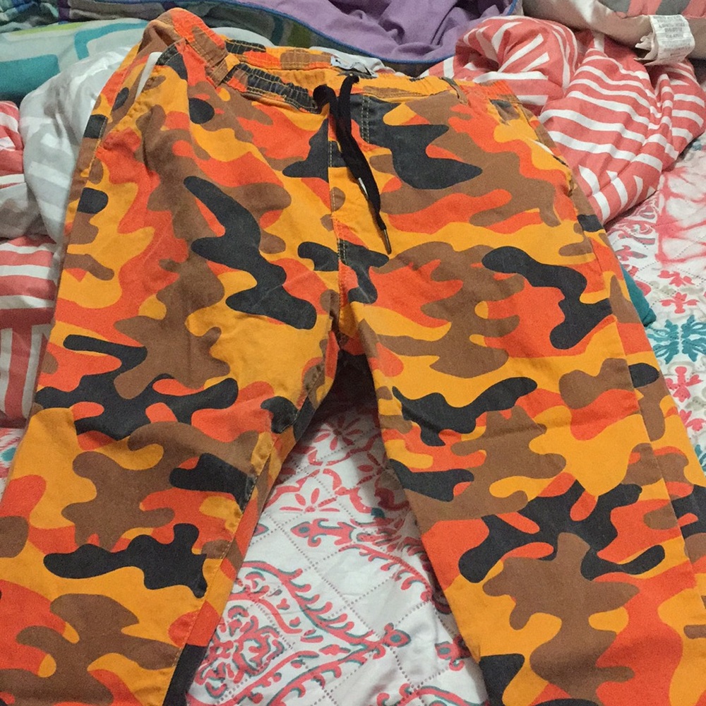 Camo pants/ joggers